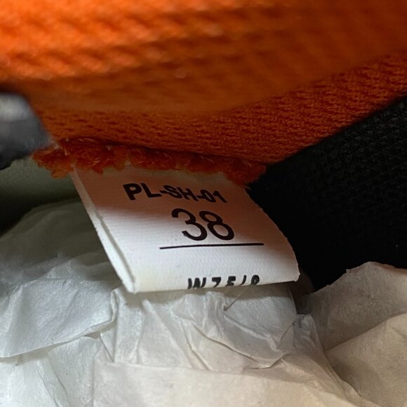 Peloton Cycling Shoes - Picture 11 of 12